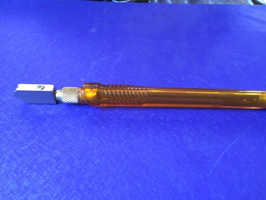 Dao cắt kính