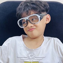 Kính Bảo Hộ Lao Động Màu Trắng