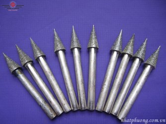 Mũi điêu khắc đá nghệ thuật đầu nhọn