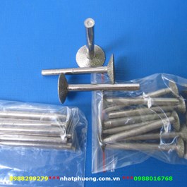 Mũi điêu khắc đá hình nấm